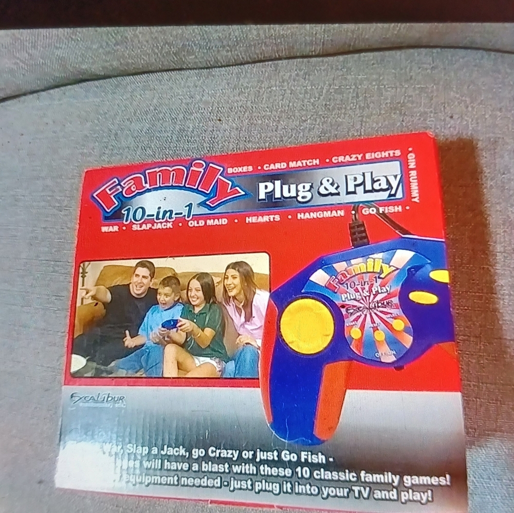 Family 10 in 1 plug and play game